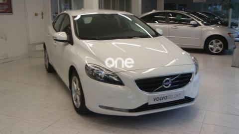 VOLVO V40 D2 KINETIC MANUAL: GERENCIA