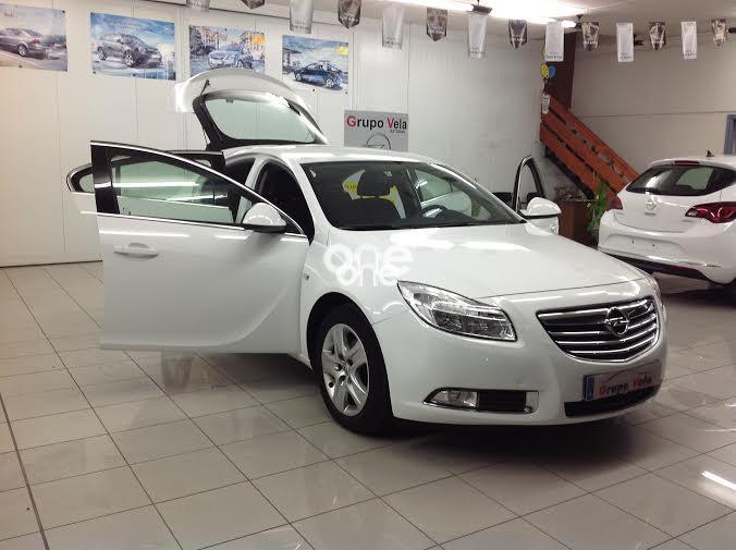 OPEL Insignia 2011