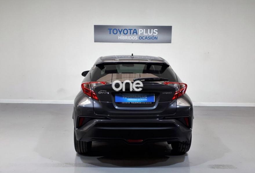 TOYOTA C-HR 2017