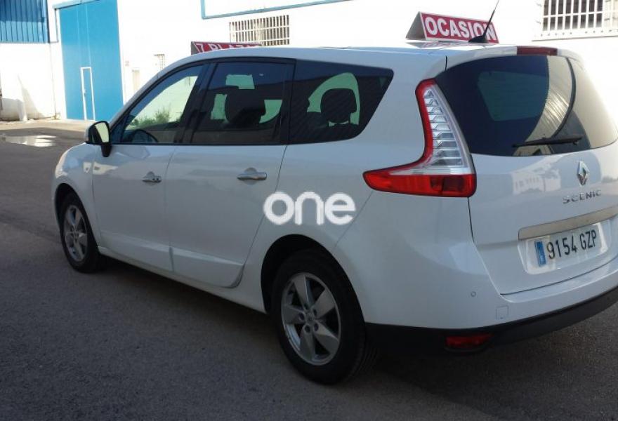 RENAULT Grand Scenic 2010