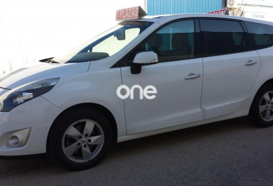 RENAULT Grand Scenic 2010