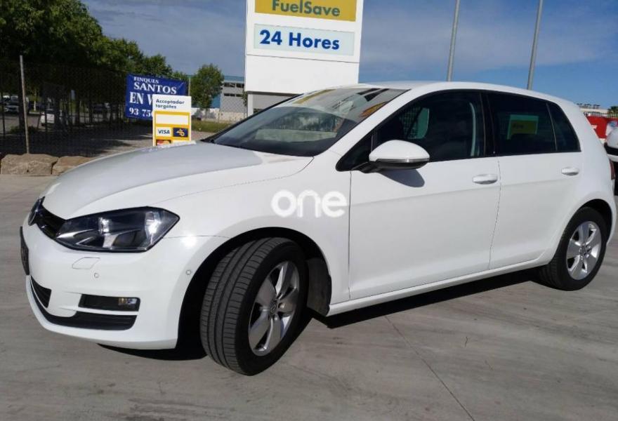 VOLKSWAGEN Golf 2015