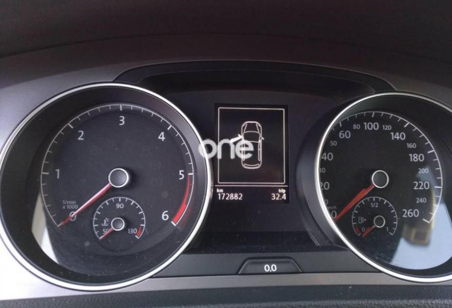 VOLKSWAGEN Golf 2015