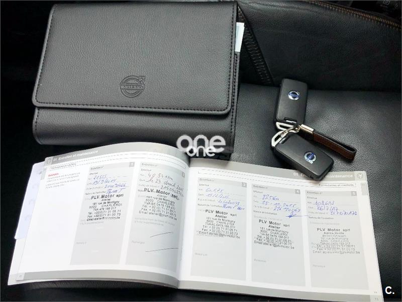 VOLVO V40 Cross Country 2015