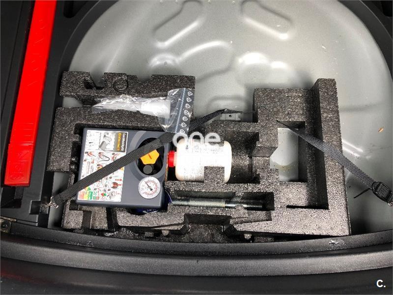 VOLVO V40 Cross Country 2015