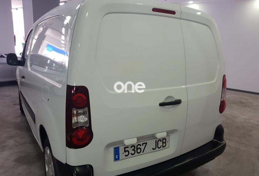 PEUGEOT Partner 2015