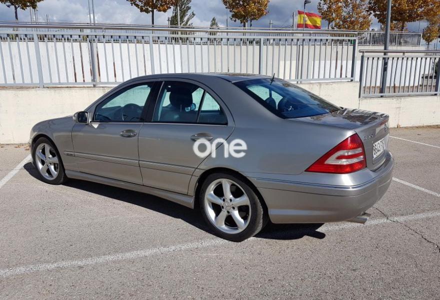 MERCEDES Clase C 2006