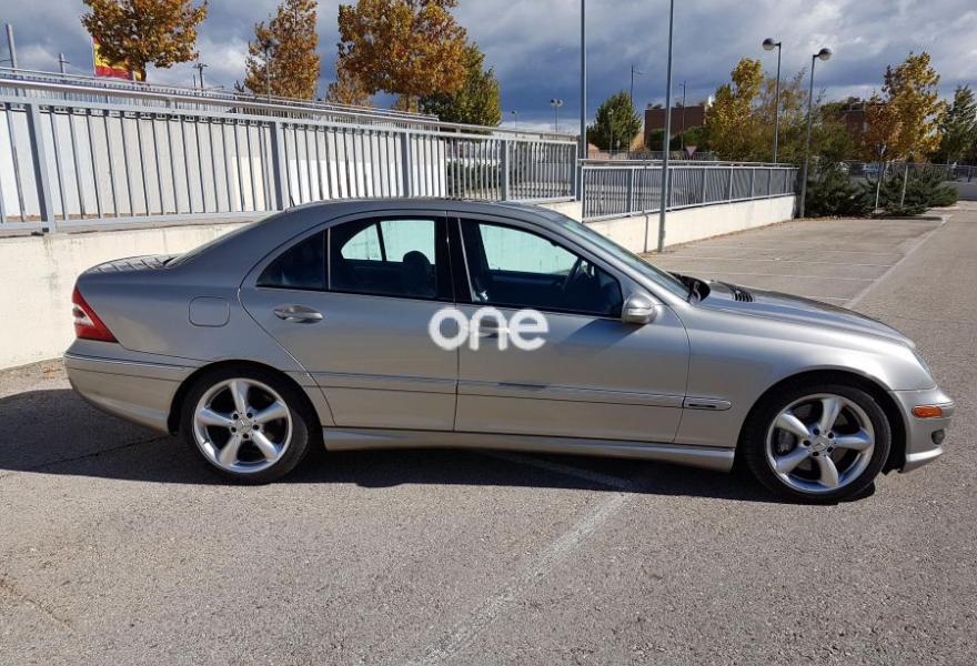 MERCEDES Clase C 2006